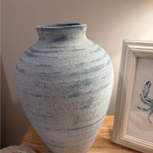 Textured Stonewash Medium Vase
